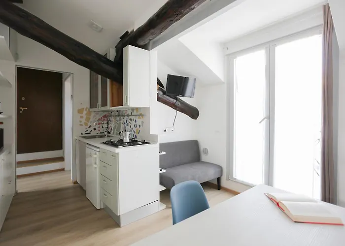Hacca Collection - Porta Venezia Attic 2br Mediolan